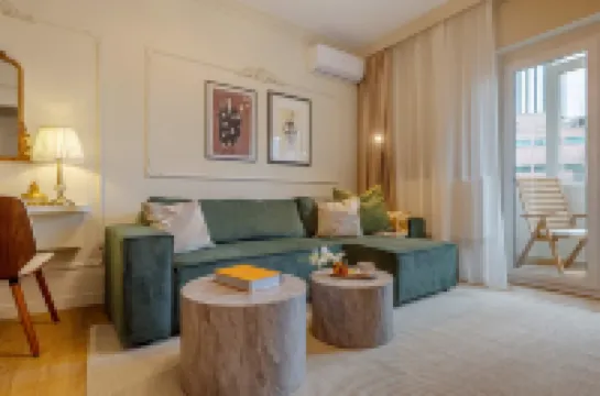 Parisian-Inspired 1Br in the Heart of Bucharest - Balcony AC, & Fully Equipped