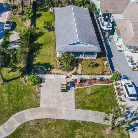 Beach Home w Heated Pool Free Golf Cart