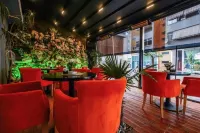 캐피탈 인 티라나