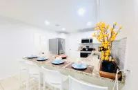 Stunning 4BD Jacuzzi - 4 Min To Beach Panama City