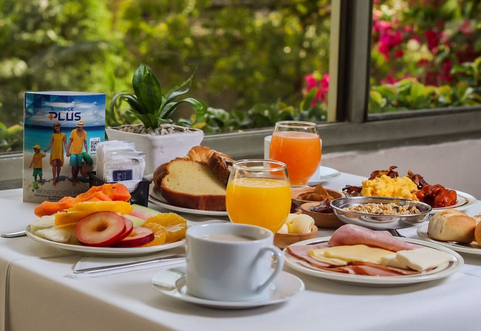 1. 호텔 엑세시어 ..