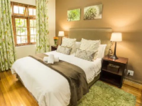 Mackaya Bella Guest House Hotels near Coastal KZN TVET College - Durban Campus