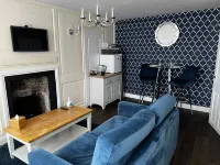 The Little Angel Hotels in Sneaton