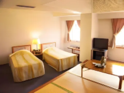 โรงแรมโคคุไซ พลาซา