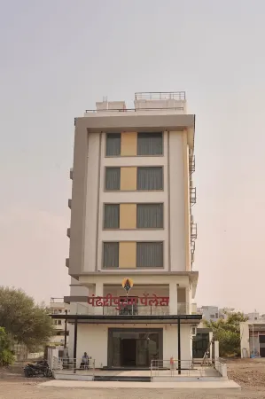 Pandharipuram Palace Отели в г. Pandharpur