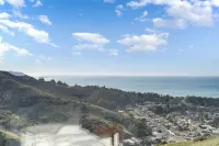 Charming 2BR Coastal Getaway in Pacifica فنادق في Pacifica