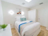 Le Bleu Bed and Breakfast Hotels near Providenciales International Airport