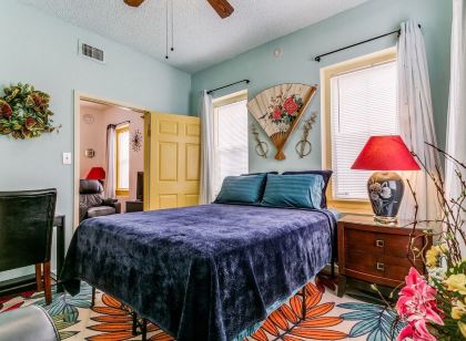 Beautifully decorated 1-bedroom for long term stay