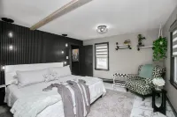 Secluded Retreat, Hot Tub, Fire Pit, Wildlife Views, Near New Buffalo Beach!