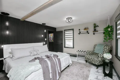 Secluded Retreat, Hot Tub, Fire Pit, Wildlife Views, Near New Buffalo Beach!