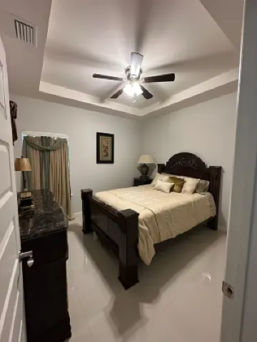 McAllen TX Apartment 2-Bedroom, Patio, Grill close Airport-Shopping