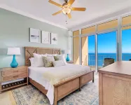 Luxury 4BR Beachfront Corner Unit, Panoramic Gulf Views, Lazy River, Indoor Pool