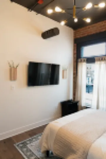 Charming Downtown Troy Stylish Loft • Superhost