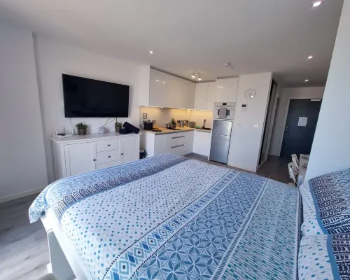 Top Floor Studio - The Hub Gibraltar - Self Catering Hotels in Gibraltar