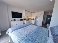 Top Floor Studio - The Hub Gibraltar - Self Catering Hotels in Gibraltar