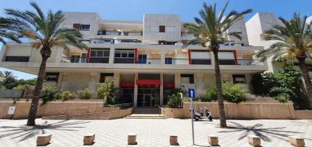 Ramat Yam Marine in Herzliya Отели в г. Герцлия