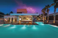 Insulae Resort - Infinity Pools