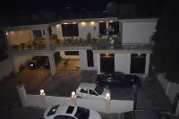 Al-Fateh Hotel