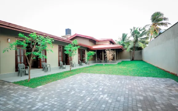 Negombo 146 Homestay Отели рядом со станцией Железнодорожная станция Negombo