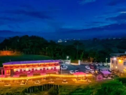 ホテルエントレロマス ドスケブラダスのホテル