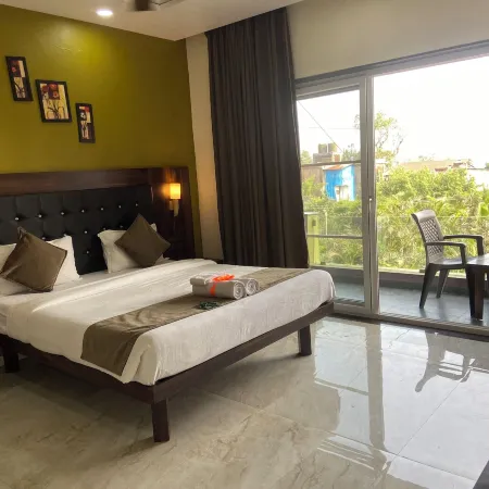 Hotel OM Palace Отели в г. Авакали