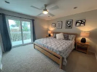Spacious Oceanview located directly across from beach access - remodeled WIFI
