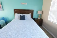 2 Minutes from Beach/Downtown + Patio & Grill
