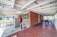 2 Units Up / Down Duplex / Fire-Pit Grill /Wi-Fi