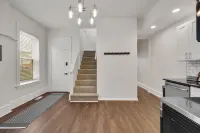 3BR Historic St. Charles, MO-Walking distance to Main Street Hotels in Saint Charles