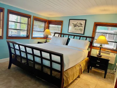 The Pelican Key Largo Cottages Hotels near Island Dolphin Care