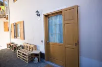 Borgo Tasini, Sant'Orsola terme (TN) Sant'Orsola 호텔