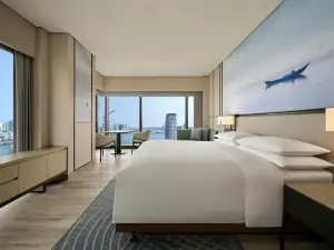 Courtyard by Marriott Danang Han River