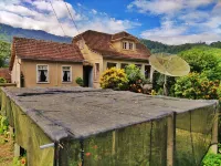 Historic country house with large garden for outdoor activities. Hotels in Rodeio