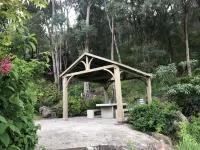 坐落於植物園環繞之中的寬敞雅緻公寓,配有Spa 旺加拉塔住宿飯店