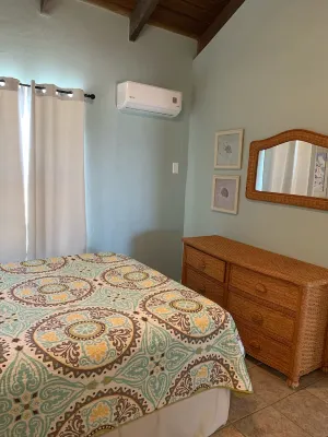 Bambarra Sands Cottage: Private beach house on Bambarra Beach, Middle Caicos