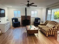 The Bluebird House Near Wineries Historic Downtown Murrieta Hotels in Murrieta