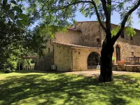 Tuscan farmhouse ideal for vacations with family and friends, private fenced pool