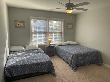 Huge home Perfect for Sun, Sand, and Fun in Bethany Beach Area! 3000 sq ft. Отели в г. Ошен Вью