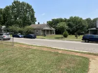 Cozy Condo/ Centrally Located Hotels near Wild Dimensions