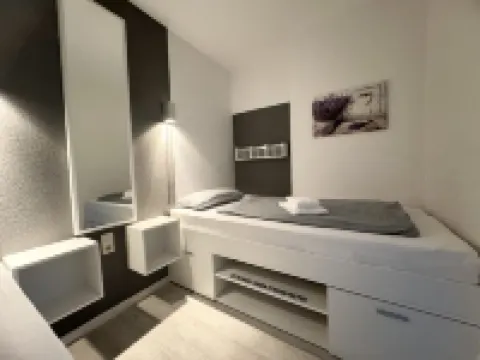 Comfortable, modern, completely renovated vacation apartment with balcony, WLAN available