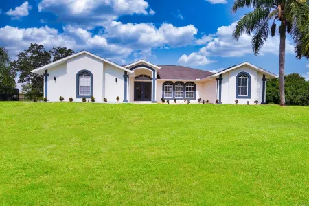 Elegant and Spacious 3 BR House w/ Heated Pool