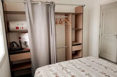 Small house 15 minutes from the beach. Hotels near Parc du Palais des congrès