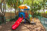 Yacht Club Miami Suite 2 Bedroom and 2 Bathroom With Baby Crib & Free Parking - Wifi