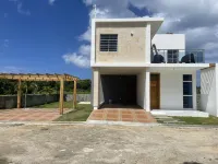 3 minutes from the beach! Newly built Villa with pool Hotels near Mogote de Playa Caleton