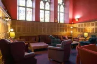 The Ross, apartment in former monasterty on the shores of world famous Loch Ness