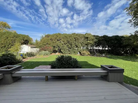 Extra clean home-free parking & Wi-Fi/self-check-in Отели в г. Шампейн