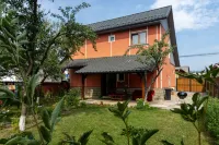 Generous family home Các khách sạn ở 