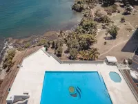 Couples Retreat Studio Ocean Front,300MB WiFi.  SuperHost!! Hotels in Fajardo