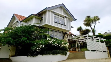 Exquisite Luxury Property with Stunning Views