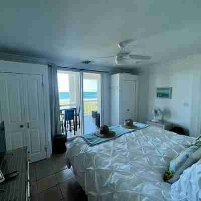 Oceanfront 2Bed Condo Rooms